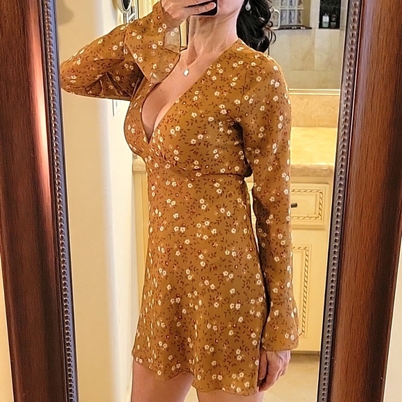 Wild Honey Deep V-Neck Floral-print Dress, S - Picture 3 of 16